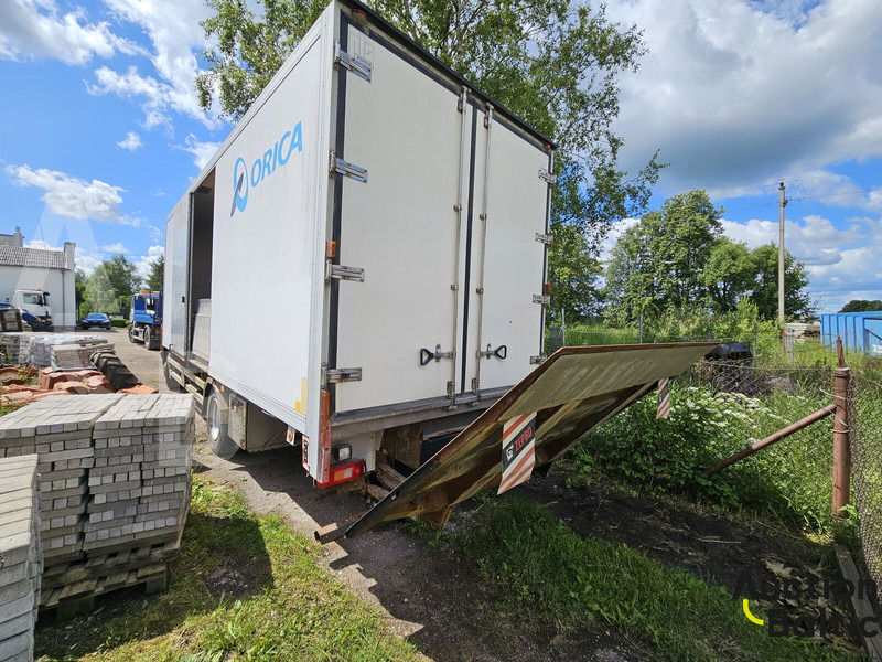 Volvo FL615 - Camión caja cerrada: foto 3 Volvo FL615 - Camión caja cerrada: foto 3