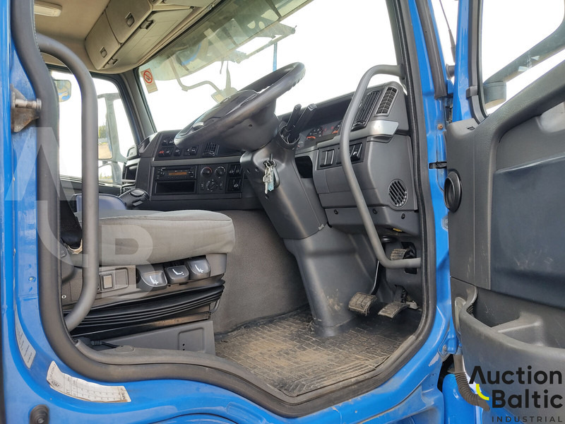 Volvo FM - Portavehículos camión: foto 5 Volvo FM - Portavehículos camión: foto 5