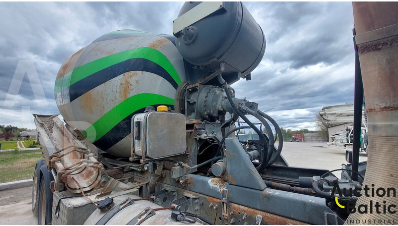 Volvo FM12 - Camión hormigonera: foto 3 Volvo FM12 - Camión hormigonera: foto 3