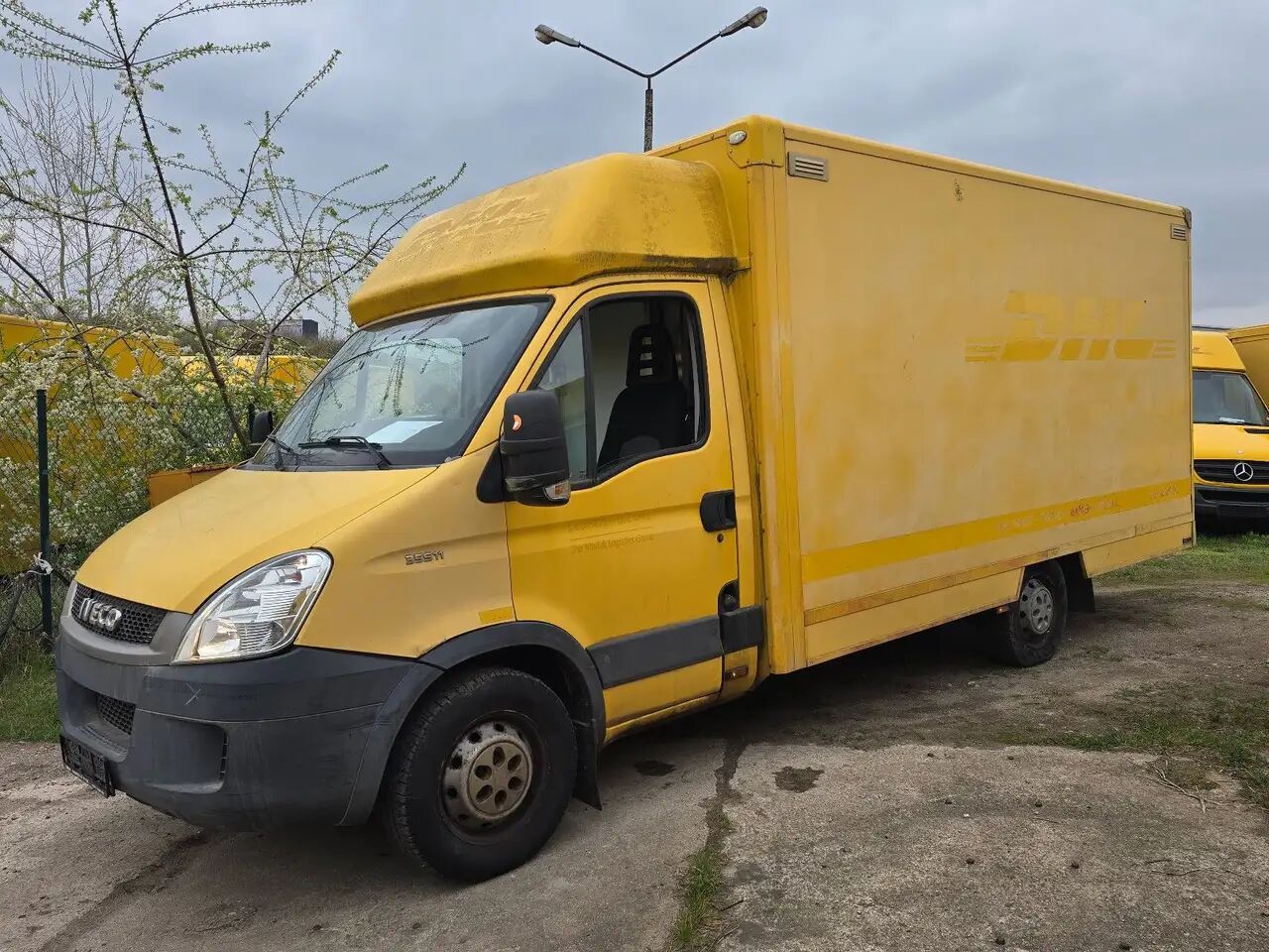 Iveco Daily/ Regalsystem/Luftfeder/1. Hand - Furgoneta: foto 2 Iveco Daily/ Regalsystem/Luftfeder/1. Hand - Furgoneta: foto 2