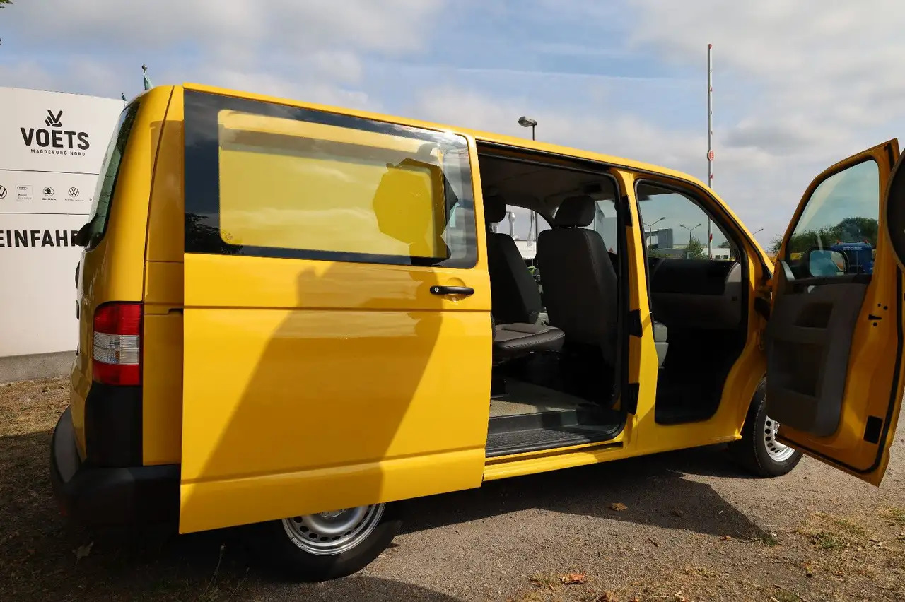 Volkswagen T5 Transporter/ 2.0 TDI/EU5/1.Hand/5-Sitze - Furgoneta combi: foto 2 Volkswagen T5 Transporter/ 2.0 TDI/EU5/1.Hand/5-Sitze - Furgoneta combi: foto 2