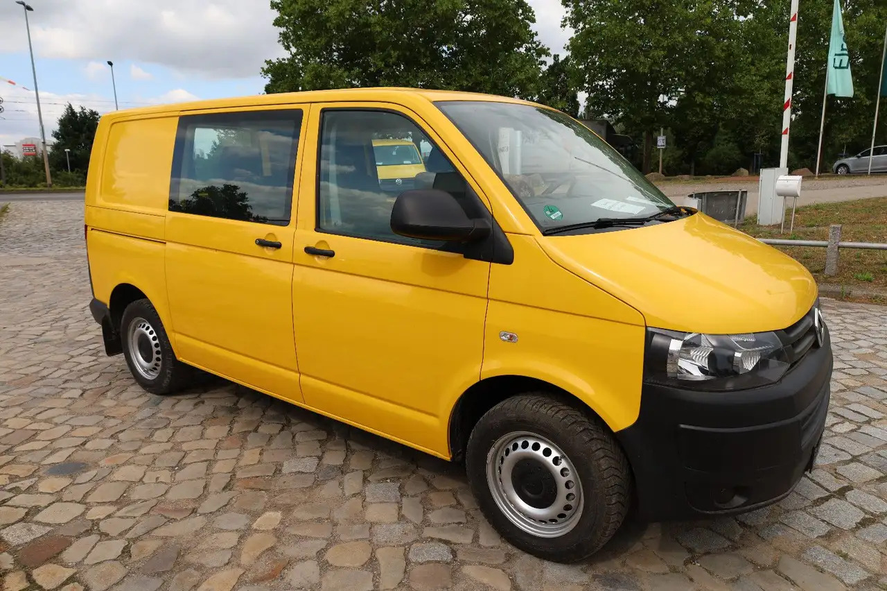 Volkswagen T5 Transporter Kasten-Kombi 2.0 TDI/EU5/5-Sitze - Coche: foto 4 Volkswagen T5 Transporter Kasten-Kombi 2.0 TDI/EU5/5-Sitze - Coche: foto 4
