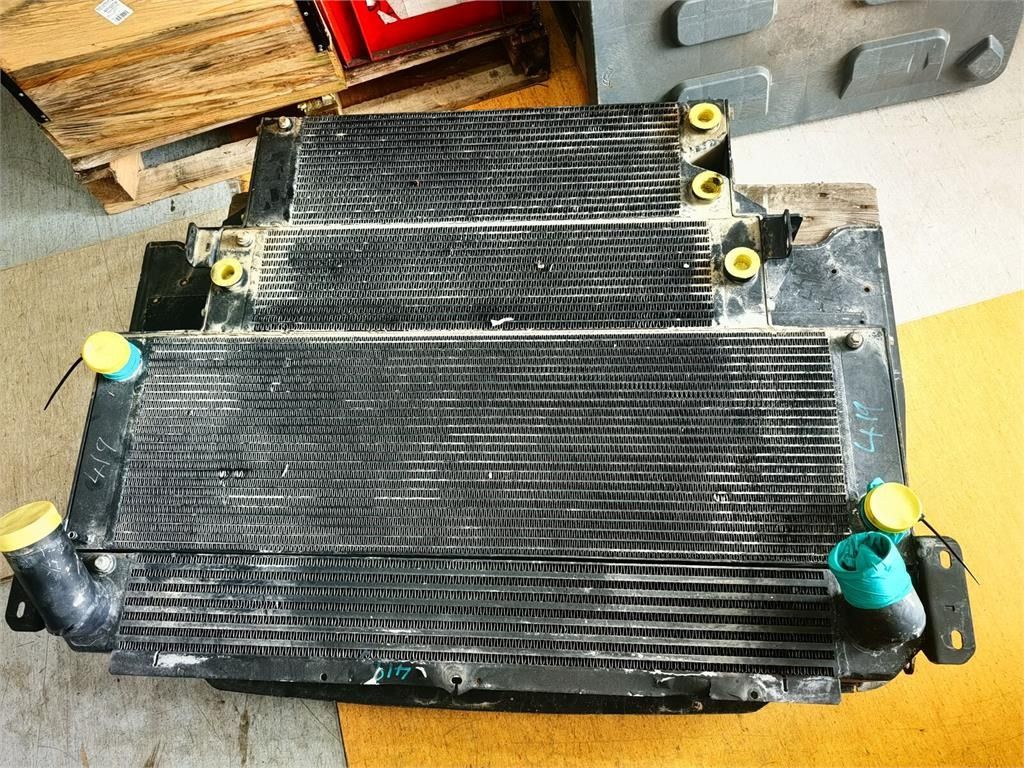 JCB 400/B9823 - Motor para Maquinaria de construcción: foto 1 JCB 400/B9823 - Motor para Maquinaria de construcción: foto 1