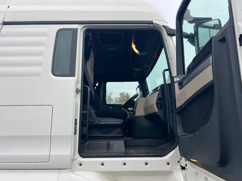 Cabeza tractora MAN TGX 18.460 PTO POMP**RETARDER**STAND CLIMA**TGX460: foto 10 Cabeza tractora MAN TGX 18.460 PTO POMP**RETARDER**STAND CLIMA**TGX460: foto 10