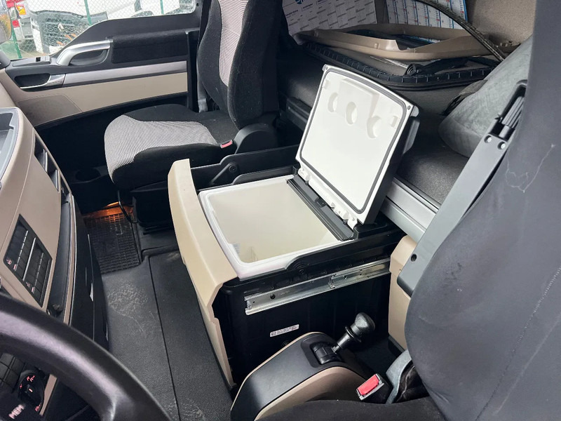 Cabeza tractora MAN TGX 18.460 PTO POMP**RETARDER**STAND CLIMA**TGX460: foto 17 Cabeza tractora MAN TGX 18.460 PTO POMP**RETARDER**STAND CLIMA**TGX460: foto 17