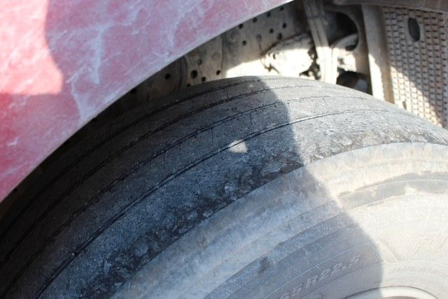 Mercedes-Benz Actros 4 2-Achser BM 963 1848 OM471 4x2 SZM - Cabeza tractora: foto 4 Mercedes-Benz Actros 4 2-Achser BM 963 1848 OM471 4x2 SZM - Cabeza tractora: foto 4