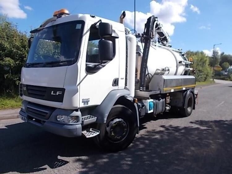 DAF LF55.250 combi tanker - Limpieza de alcantarillado: foto 4 DAF LF55.250 combi tanker - Limpieza de alcantarillado: foto 4