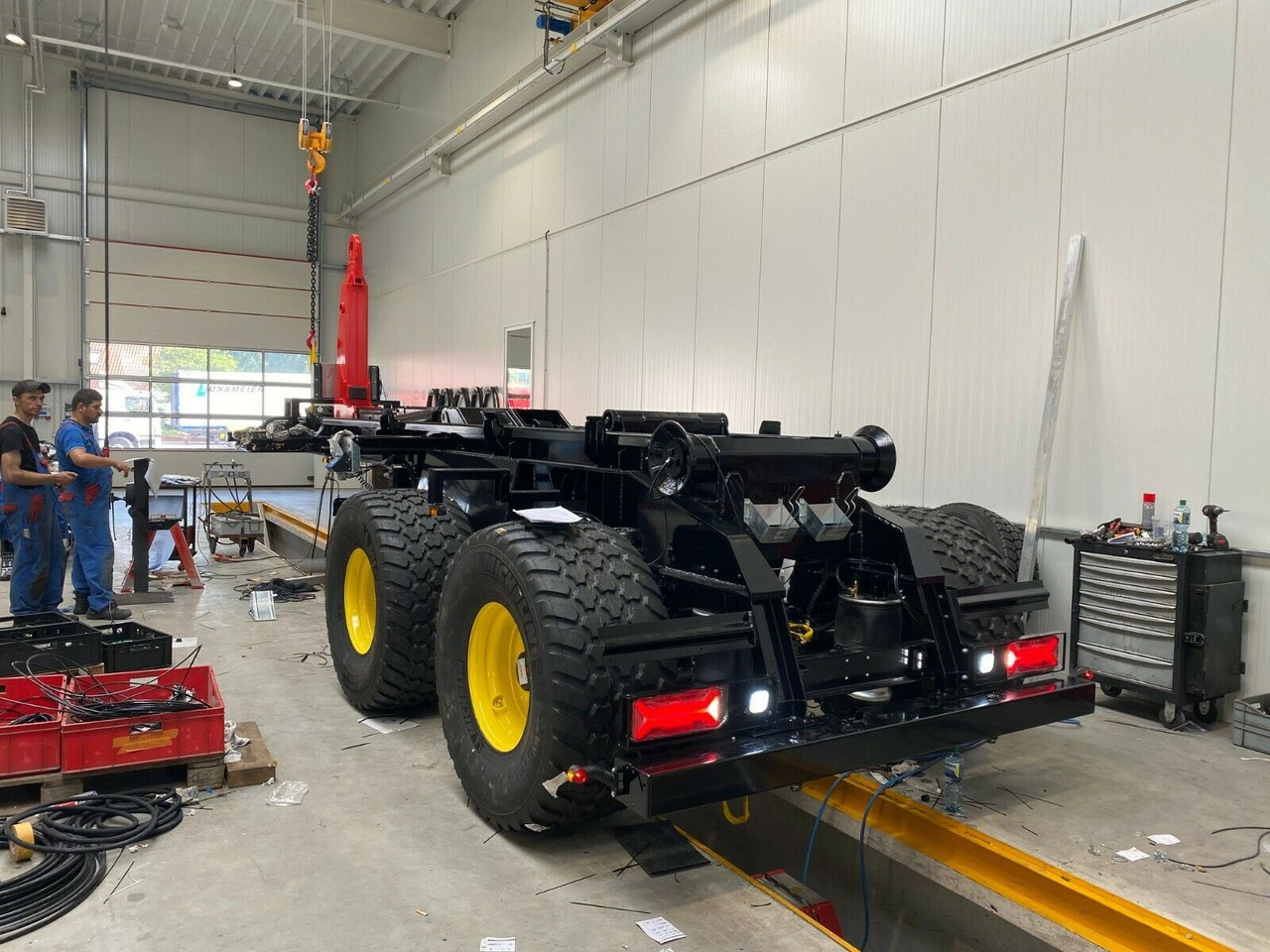 Auflieger Abrollkipper Hakenlift Agrarausführung - Portacontenedore/ Intercambiable semirremolque: foto 4 Auflieger Abrollkipper Hakenlift Agrarausführung - Portacontenedore/ Intercambiable semirremolque: foto 4