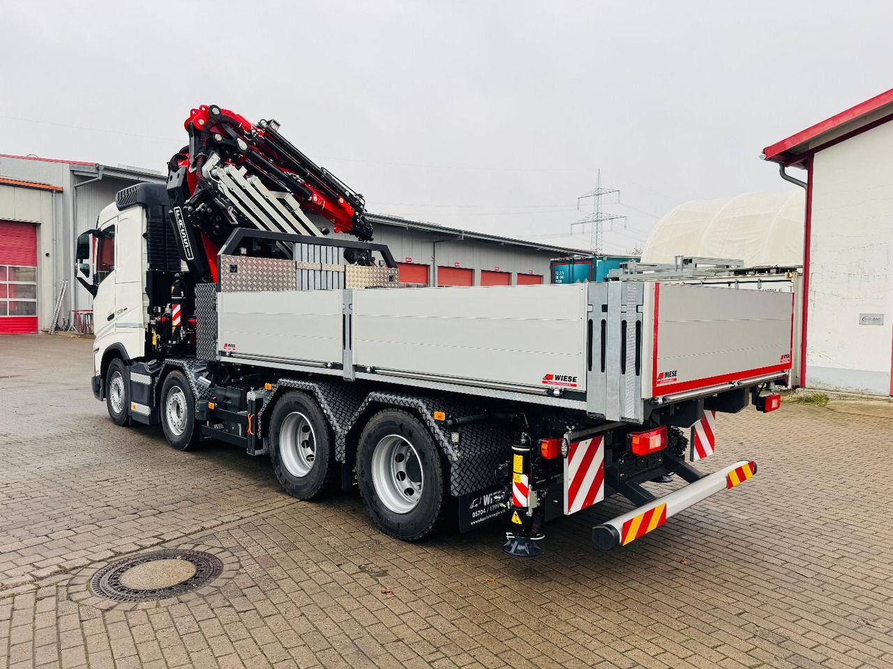Volvo FH 500 8x4 Kran F710 RA2.27 Jib & Winde Sofort - Cabeza tractora: foto 4 Volvo FH 500 8x4 Kran F710 RA2.27 Jib & Winde Sofort - Cabeza tractora: foto 4