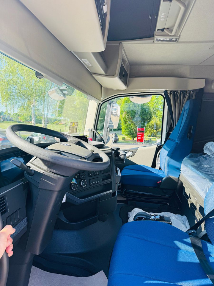 Camión, Camión grúa Volvo FH 500 8x2 mit F710RA.2.27 L426 und V20 Winde: foto 11 Camión, Camión grúa Volvo FH 500 8x2 mit F710RA.2.27 L426 und V20 Winde: foto 11