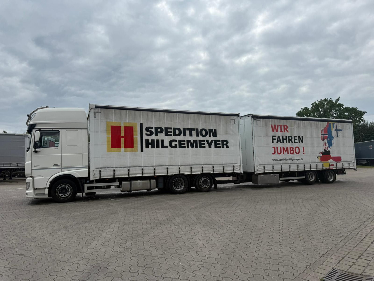 DAF XF 480 FAN LowDeck 6x2 Jumbo Inklusive Anhänger - Camión lona: foto 5 DAF XF 480 FAN LowDeck 6x2 Jumbo Inklusive Anhänger - Camión lona: foto 5