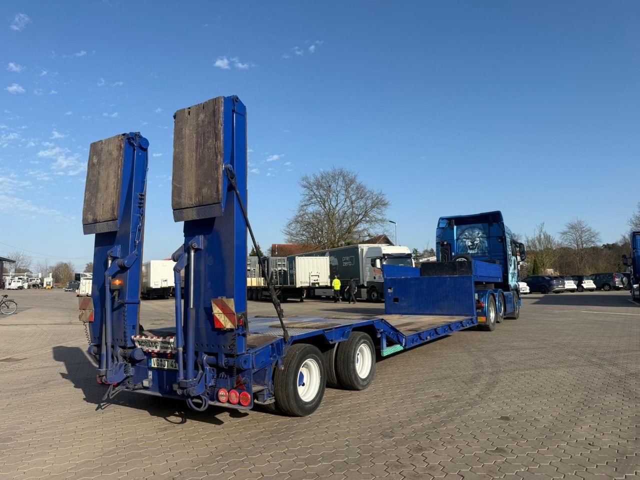 Goldhofer STZ TL2 28/80 2-Achs Tieflader mit Rampen - Góndola rebajadas semirremolque: foto 2 Goldhofer STZ TL2 28/80 2-Achs Tieflader mit Rampen - Góndola rebajadas semirremolque: foto 2