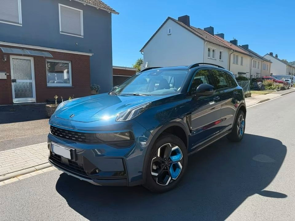 Lynk&Co 1.5 HEV Pano/SHZ/Navi/ Cam/PDC - SUV/ Todoterreno: foto 1 Lynk&Co 1.5 HEV Pano/SHZ/Navi/ Cam/PDC - SUV/ Todoterreno: foto 1