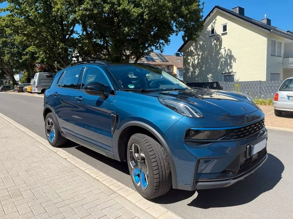Lynk&Co 1.5 HEV Pano/SHZ/Navi/ Cam/PDC - SUV/ Todoterreno: foto 4 Lynk&Co 1.5 HEV Pano/SHZ/Navi/ Cam/PDC - SUV/ Todoterreno: foto 4