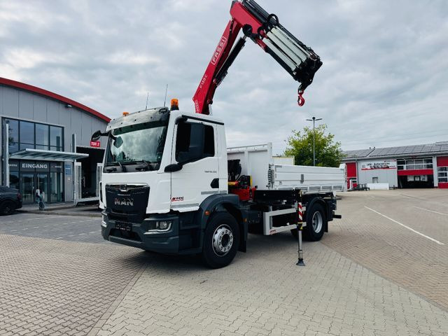 MAN 18.320 4x4 mit Fassi Ladekran Sofort Verfügbar - Volquete camión, Camión grúa: foto 3 MAN 18.320 4x4 mit Fassi Ladekran Sofort Verfügbar - Volquete camión, Camión grúa: foto 3