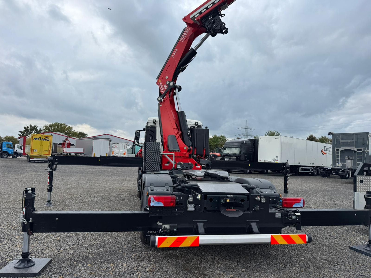 MAN 26.470 6x4-4 Hydrodrive Fassi Kran F545 Jib - Camión grúa: foto 3 MAN 26.470 6x4-4 Hydrodrive Fassi Kran F545 Jib - Camión grúa: foto 3