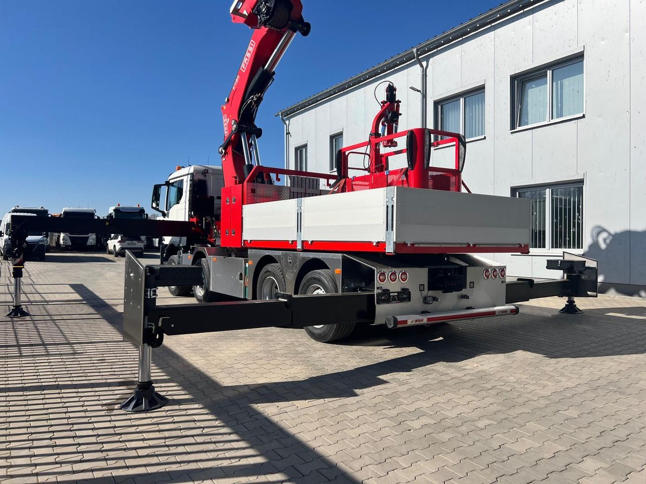 MAN 8x4 mit F1150RA.2.28 L616 Winde - Camión grúa: foto 3 MAN 8x4 mit F1150RA.2.28 L616 Winde - Camión grúa: foto 3