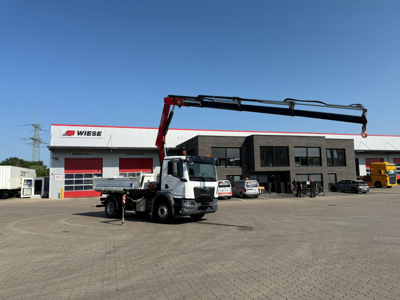 MAN TGM 18.320 4x2 BB mit Fassi F135 Kipper Kran - Volquete camión, Camión grúa: foto 2 MAN TGM 18.320 4x2 BB mit Fassi F135 Kipper Kran - Volquete camión, Camión grúa: foto 2