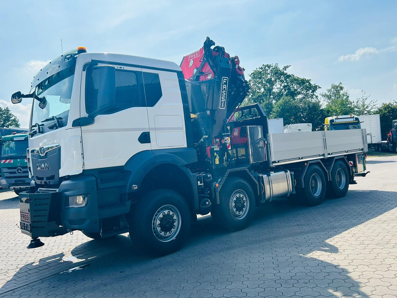 MAN TGS 41.520 8x8 mit Fassi Ladekran F710RA.2.26 - Camión grúa: foto 5 MAN TGS 41.520 8x8 mit Fassi Ladekran F710RA.2.26 - Camión grúa: foto 5