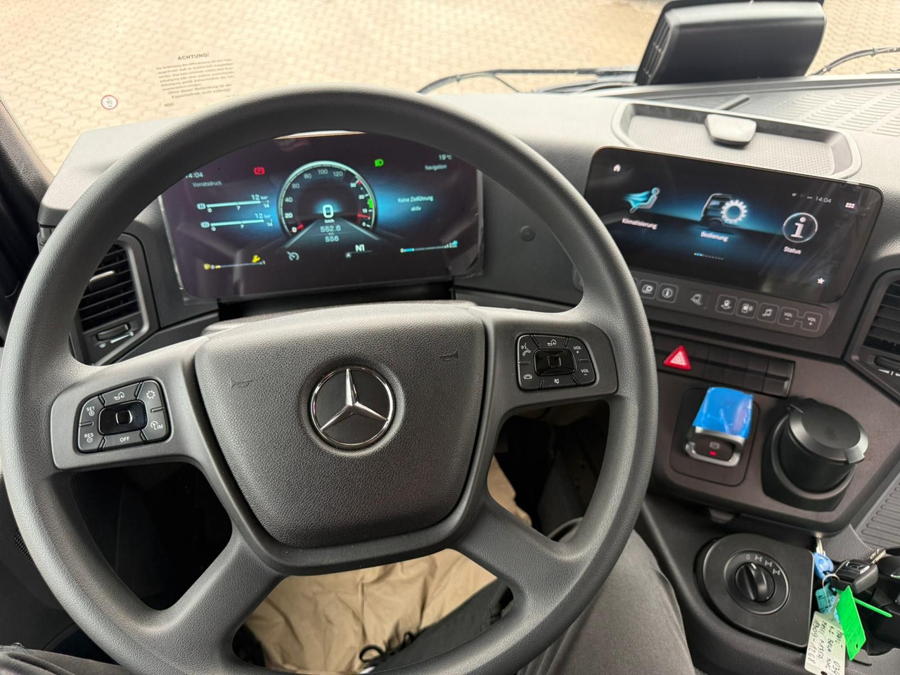 Leasing financiero de  Mercedes-Benz Arocs 1835  4x4 Allrad Fassi F135 Kran Kipper leasing Mercedes-Benz Arocs 1835  4x4 Allrad Fassi F135 Kran Kipper: foto 11