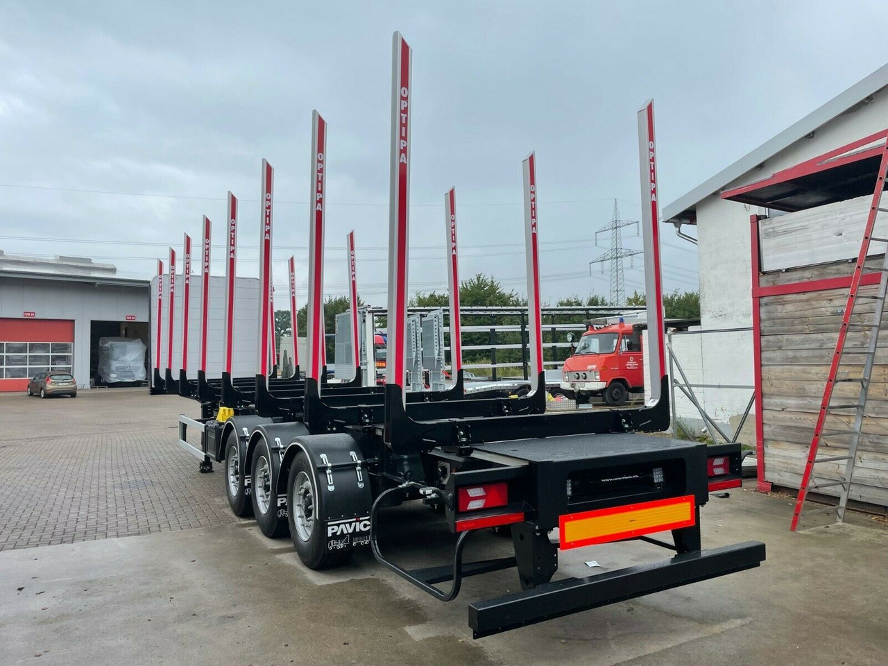 PAVIC Holzauflieger mit 8 Schemel und 16 Rungen Miete - Semirremolque maderero: foto 2 PAVIC Holzauflieger mit 8 Schemel und 16 Rungen Miete - Semirremolque maderero: foto 2