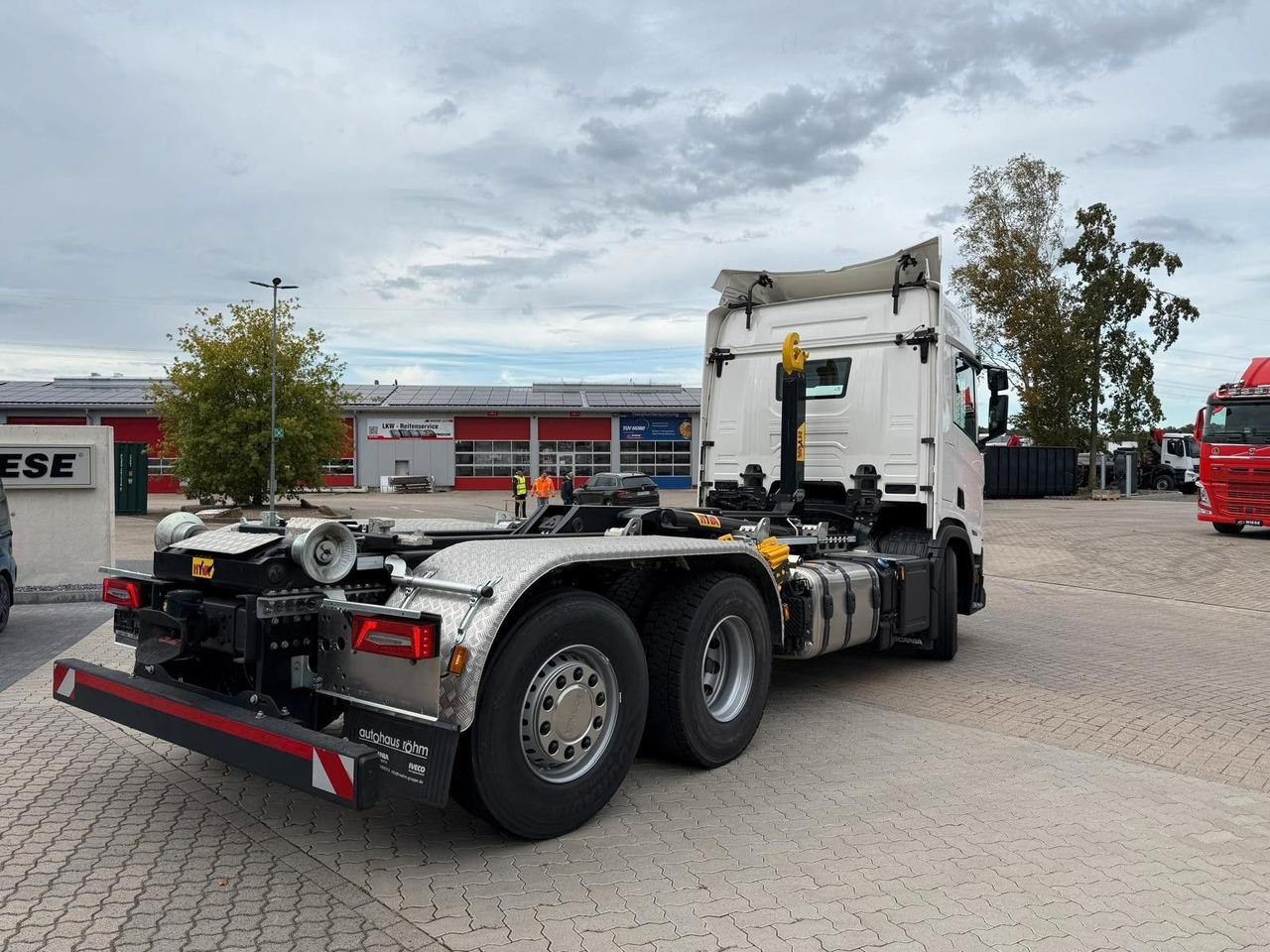 Scania R460 6x2 - Abrollkipper - Sofort Verfügbar! - Multibasculante camión: foto 3 Scania R460 6x2 - Abrollkipper - Sofort Verfügbar! - Multibasculante camión: foto 3