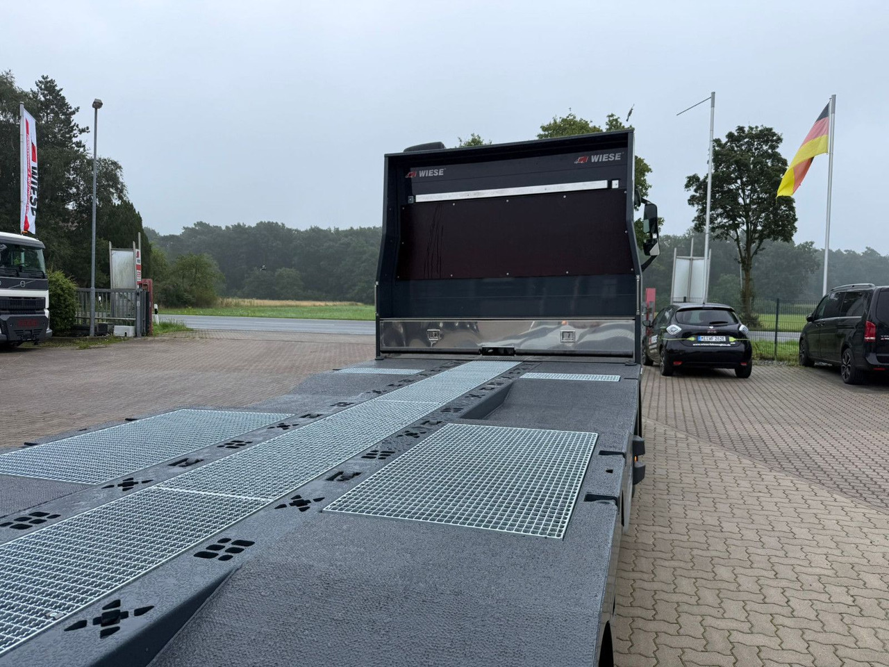 Leasing financiero de  Volvo Arbeitsbühnen Baumaschinentransporter mit Rampen leasing Volvo Arbeitsbühnen Baumaschinentransporter mit Rampen: foto 9