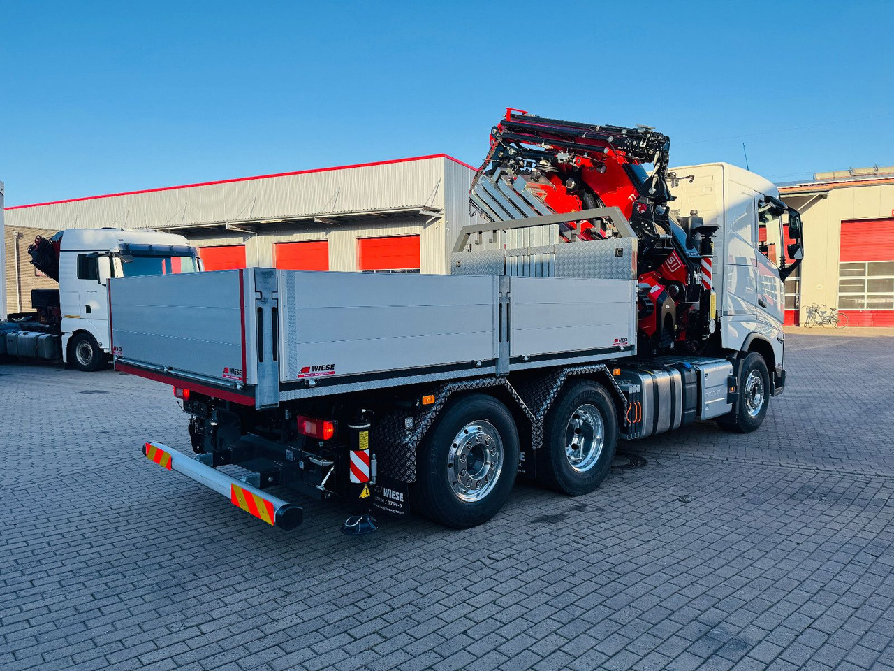 Volvo FH500 6x2 mit Fassi F545 2.27 JIB Winde sofort - Camión caja abierta, Camión grúa: foto 3 Volvo FH500 6x2 mit Fassi F545 2.27 JIB Winde sofort - Camión caja abierta, Camión grúa: foto 3