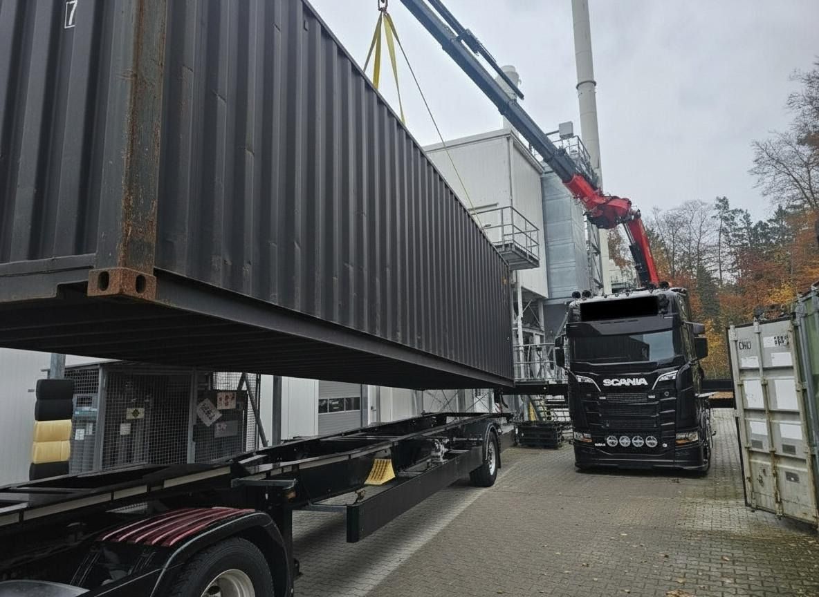 Wiese Stufensattel Tieflader mit Kran Fassi F545 - Góndola rebajadas semirremolque: foto 1 Wiese Stufensattel Tieflader mit Kran Fassi F545 - Góndola rebajadas semirremolque: foto 1