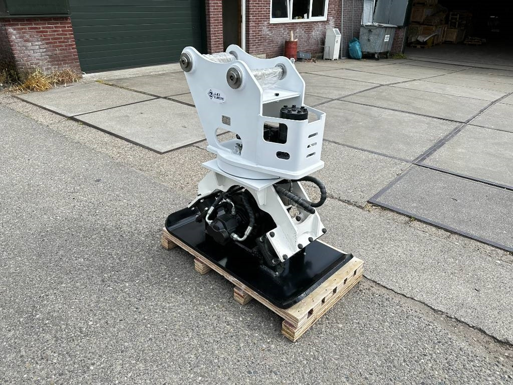 AJCE ACP5R Vibration Plate Compactor - Plancha reversible: foto 3 AJCE ACP5R Vibration Plate Compactor - Plancha reversible: foto 3