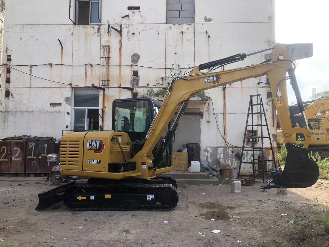 CATERPILLAR 305.5E - Miniexcavadora: foto 1 CATERPILLAR 305.5E - Miniexcavadora: foto 1