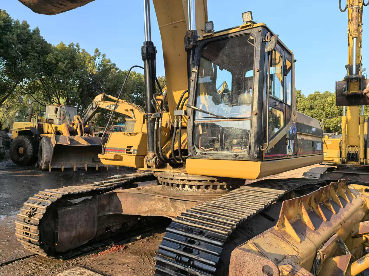 CATERPILLAR 330B - Excavadora de cadenas: foto 2 CATERPILLAR 330B - Excavadora de cadenas: foto 2