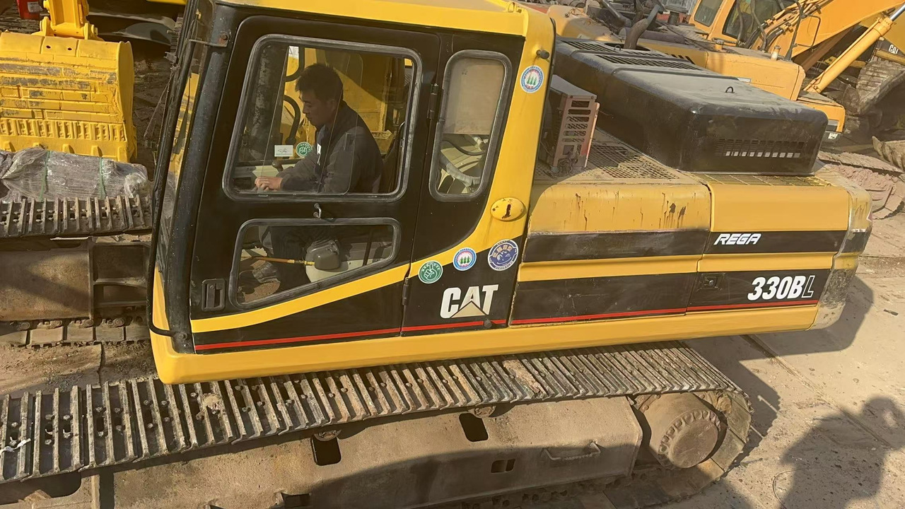 CATERPILLAR 330B - Excavadora de cadenas: foto 3 CATERPILLAR 330B - Excavadora de cadenas: foto 3