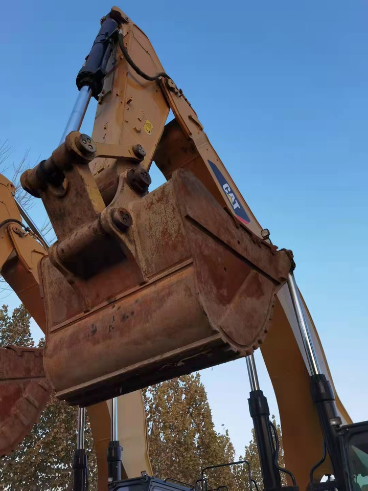 CATERPILLAR 390F - Excavadora: foto 2 CATERPILLAR 390F - Excavadora: foto 2