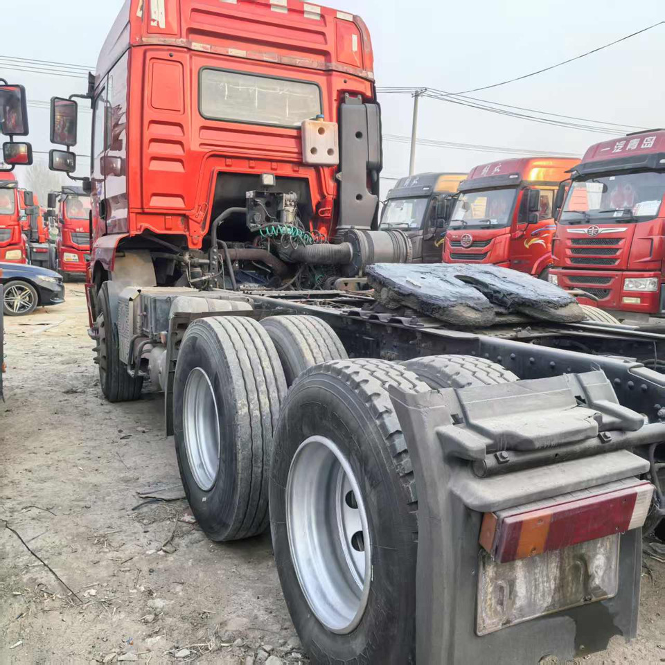 Shacman M3000 6x4 - Cabeza tractora: foto 4 Shacman M3000 6x4 - Cabeza tractora: foto 4
