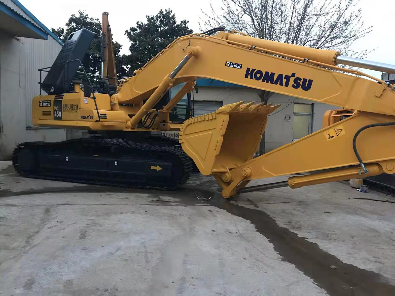 KOMATSU PC450-7-excavator - Excavadora de cadenas: foto 1 KOMATSU PC450-7-excavator - Excavadora de cadenas: foto 1
