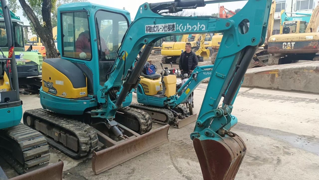 KUBOTA U-30 - Miniexcavadora: foto 2 KUBOTA U-30 - Miniexcavadora: foto 2