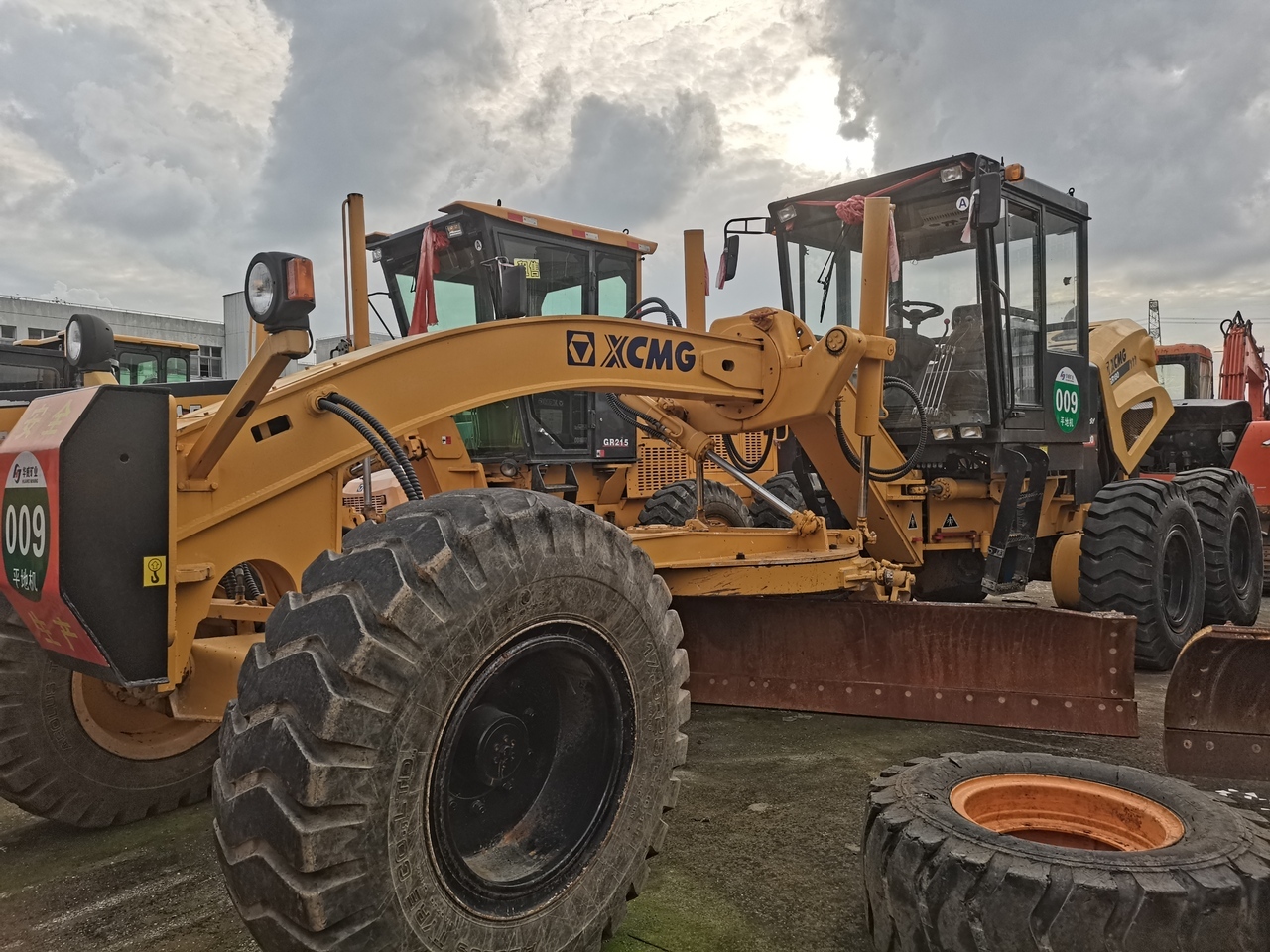 XCMG GR180 - Grader: foto 1 XCMG GR180 - Grader: foto 1