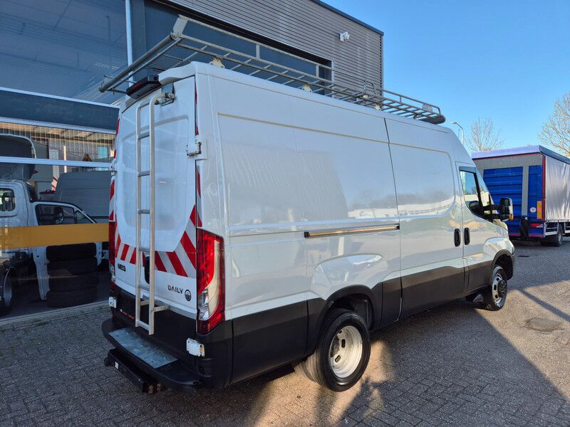Iveco Daily 35C15 3.0D L2H2 EURO6 GVW 3500KG - Furgón: foto 2 Iveco Daily 35C15 3.0D L2H2 EURO6 GVW 3500KG - Furgón: foto 2