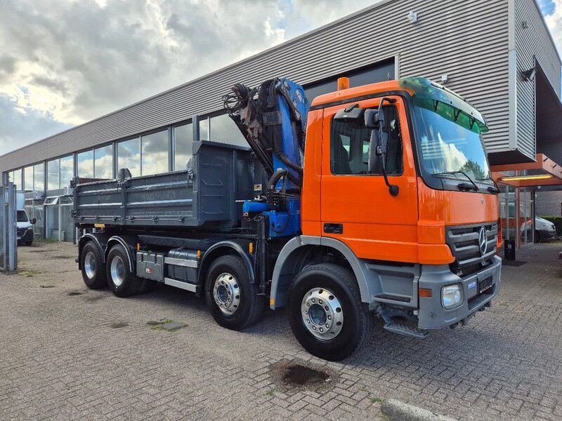 Mercedes-Benz Actros 3241 8X4 Containersysteem/ 20T HMF crane/ Manual - Multibasculante camión, Camión grúa: foto 3 Mercedes-Benz Actros 3241 8X4 Containersysteem/ 20T HMF crane/ Manual - Multibasculante camión, Camión grúa: foto 3
