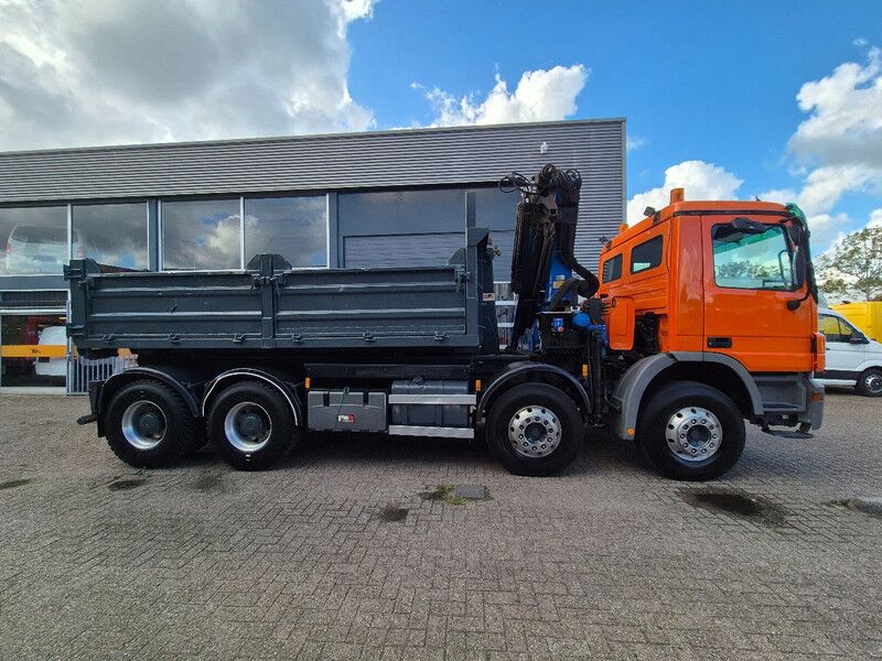 Mercedes-Benz Actros 3241 8X4 Containersysteem/ 20T HMF crane/ Manual - Multibasculante camión, Camión grúa: foto 4 Mercedes-Benz Actros 3241 8X4 Containersysteem/ 20T HMF crane/ Manual - Multibasculante camión, Camión grúa: foto 4