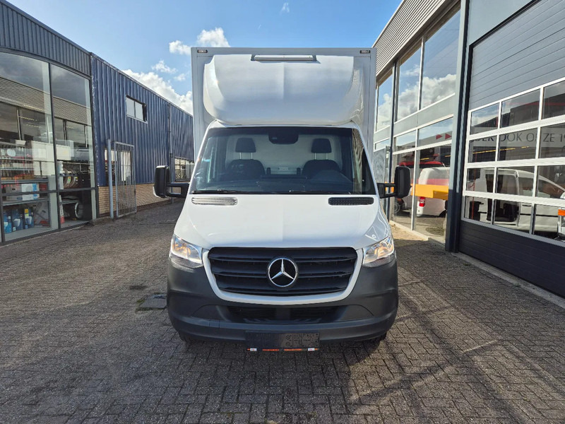 Mercedes-Benz Sprinter 516 CDI BE Clixtar/ Webasto/ 27 KUB/ Nutzlast 3.3T/ 073687 - Furgoneta: foto 4 Mercedes-Benz Sprinter 516 CDI BE Clixtar/ Webasto/ 27 KUB/ Nutzlast 3.3T/ 073687 - Furgoneta: foto 4
