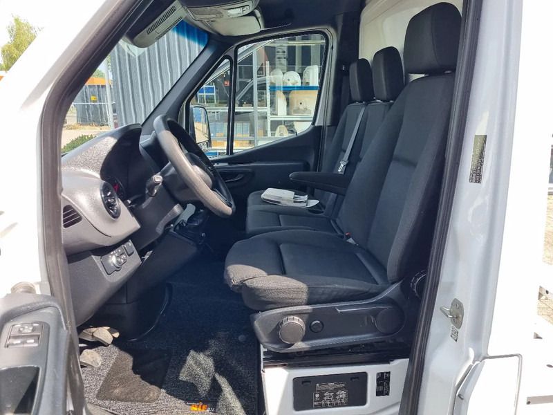 Caja abierta furgoneta Mercedes-Benz Sprinter 516 CDI Chassis Cabine 4.33 WB GVW 3500 kg Euro 6: foto 8 Caja abierta furgoneta Mercedes-Benz Sprinter 516 CDI Chassis Cabine 4.33 WB GVW 3500 kg Euro 6: foto 8