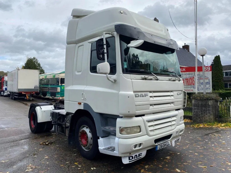 DAF CF 85.410 85CF 410 AUTOMATIC - Cabeza tractora: foto 4 DAF CF 85.410 85CF 410 AUTOMATIC - Cabeza tractora: foto 4