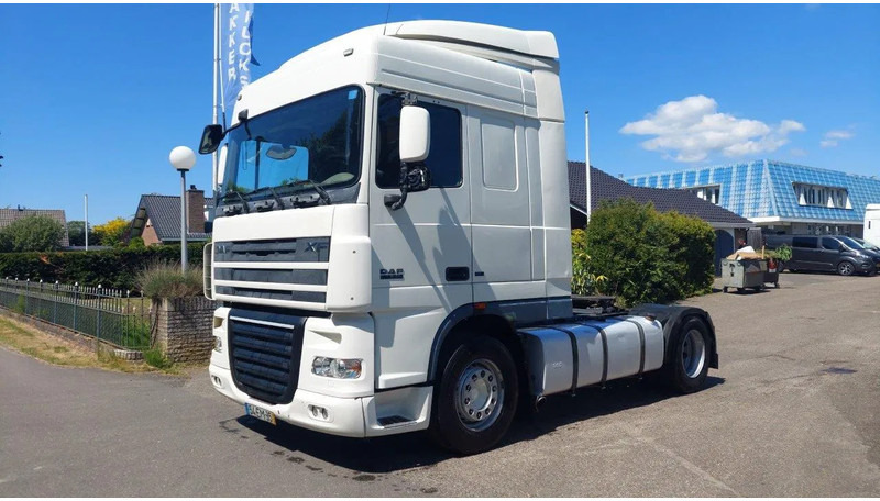 DAF XF 105.410 4x2 - Cabeza tractora: foto 1 DAF XF 105.410 4x2 - Cabeza tractora: foto 1