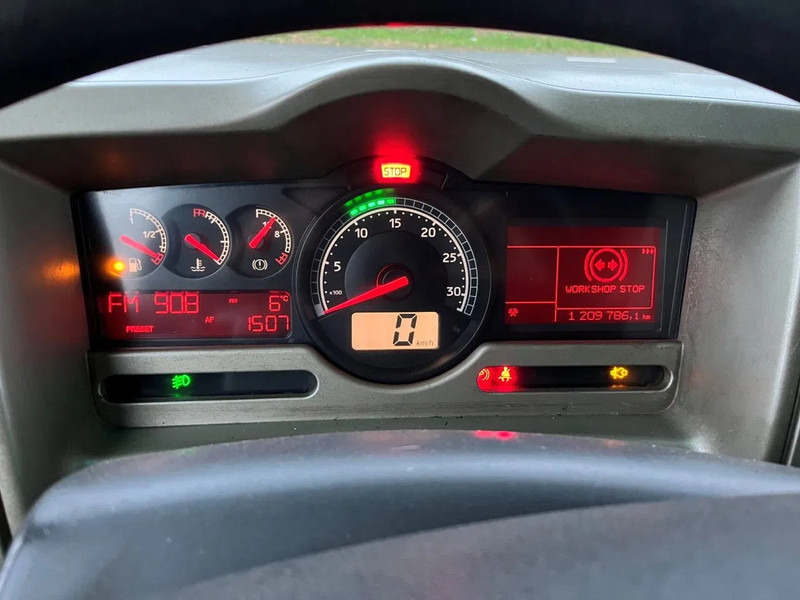 Cabeza tractora Renault Premium 460 AUTOMATIC RETARDER 2012: foto 18 Cabeza tractora Renault Premium 460 AUTOMATIC RETARDER 2012: foto 18