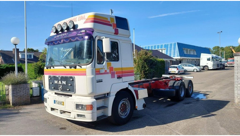 MAN 26.463 26 463 6x2 Chassis Manual - Chasis camión: foto 1 MAN 26.463 26 463 6x2 Chassis Manual - Chasis camión: foto 1