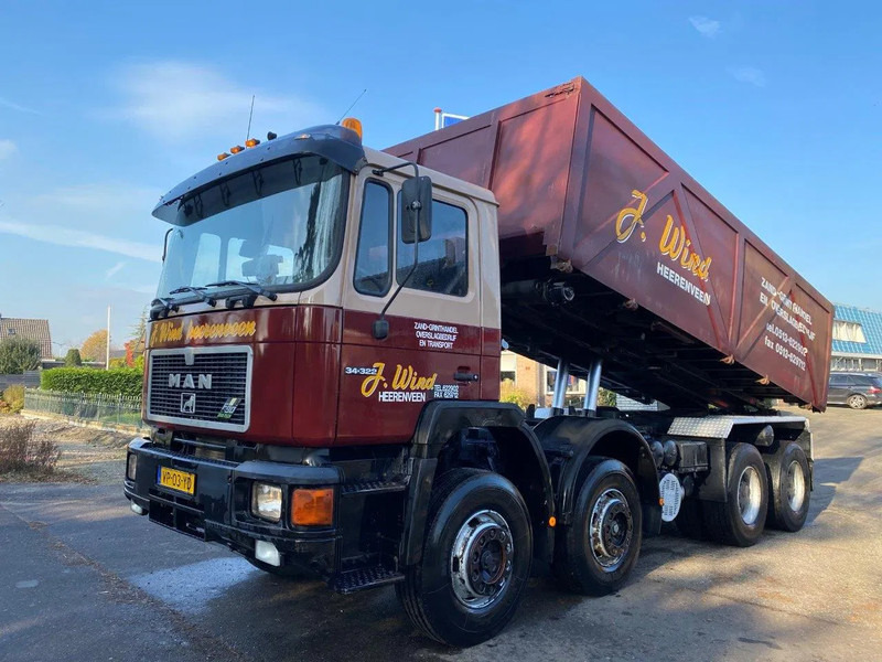 MAN 35 35.322 HOLLAND TRUCK FULL STEEL SPRING MANUAL ZF GEARBOX no 372 - Volquete camión: foto 1 MAN 35 35.322 HOLLAND TRUCK FULL STEEL SPRING MANUAL ZF GEARBOX no 372 - Volquete camión: foto 1