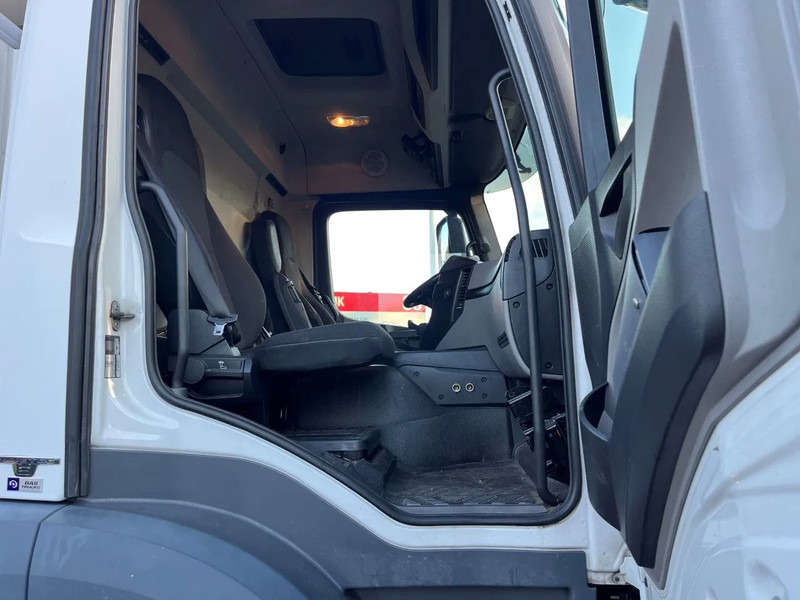 Mercedes-Benz Antos CARRIER FRIGO !! LOW KM !! - Frigorífico camión: foto 4 Mercedes-Benz Antos CARRIER FRIGO !! LOW KM !! - Frigorífico camión: foto 4