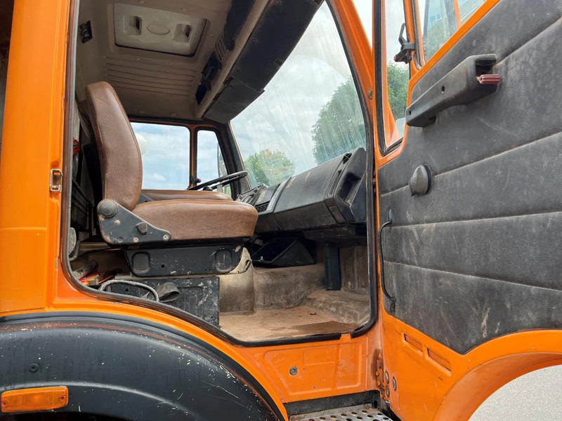 Mercedes-Benz SK 2628 6X4 FULL STEEL SPRING KIPPER MANUAL GEARBOX - Volquete camión: foto 4 Mercedes-Benz SK 2628 6X4 FULL STEEL SPRING KIPPER MANUAL GEARBOX - Volquete camión: foto 4